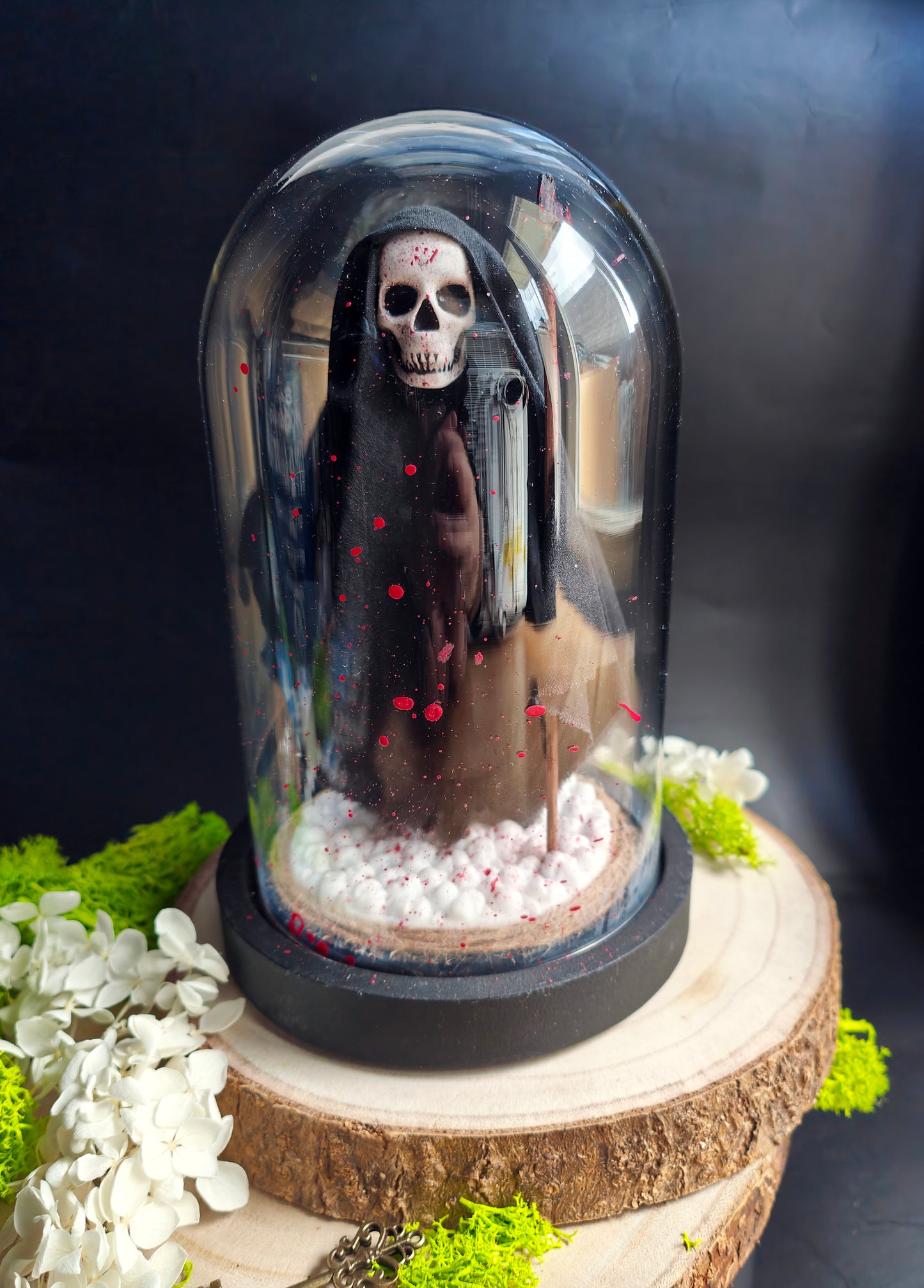 Glass globe "The Reaper" Bloody Version