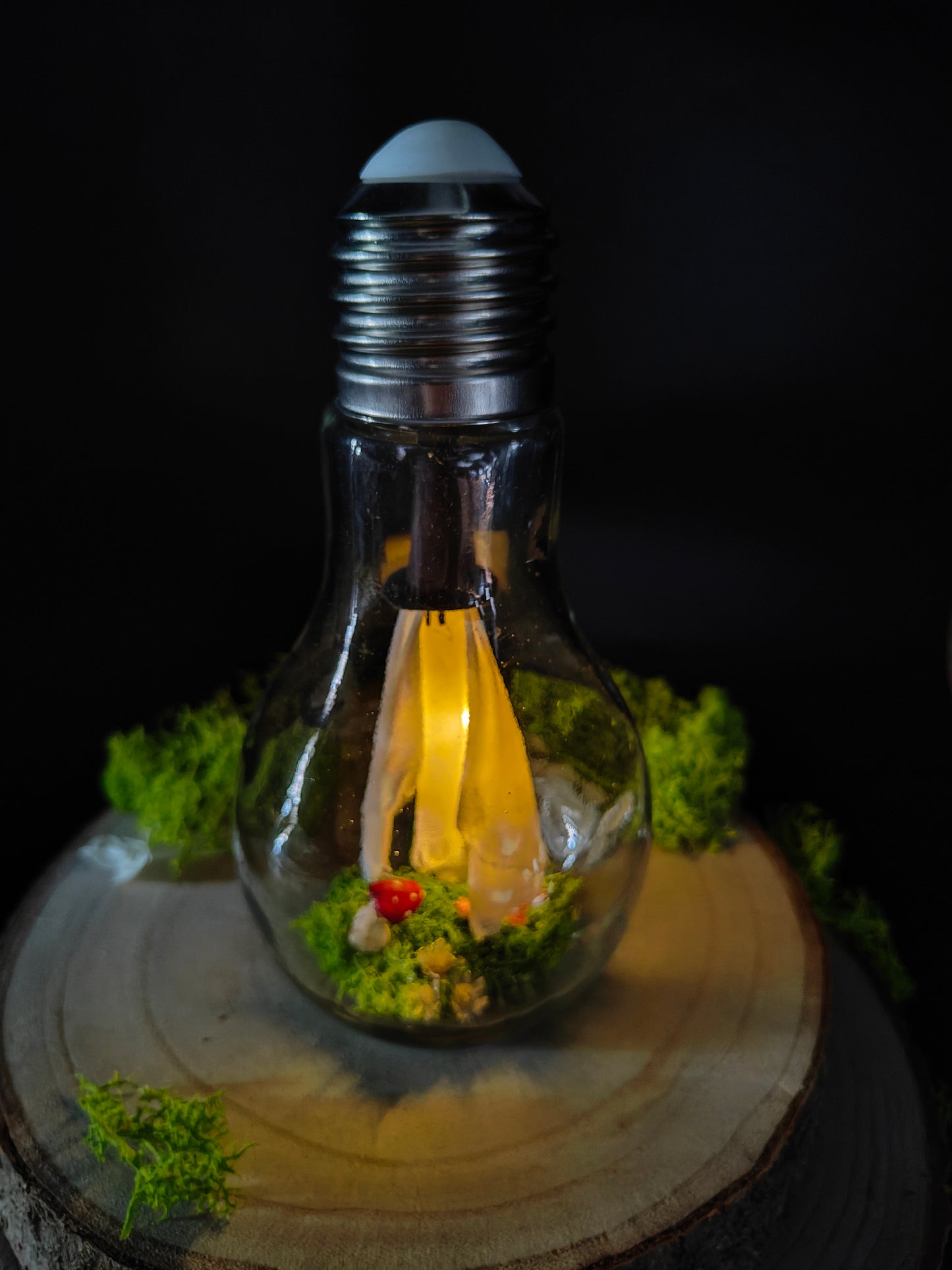 Lampe Ampoule "Fantôme Sorcière"