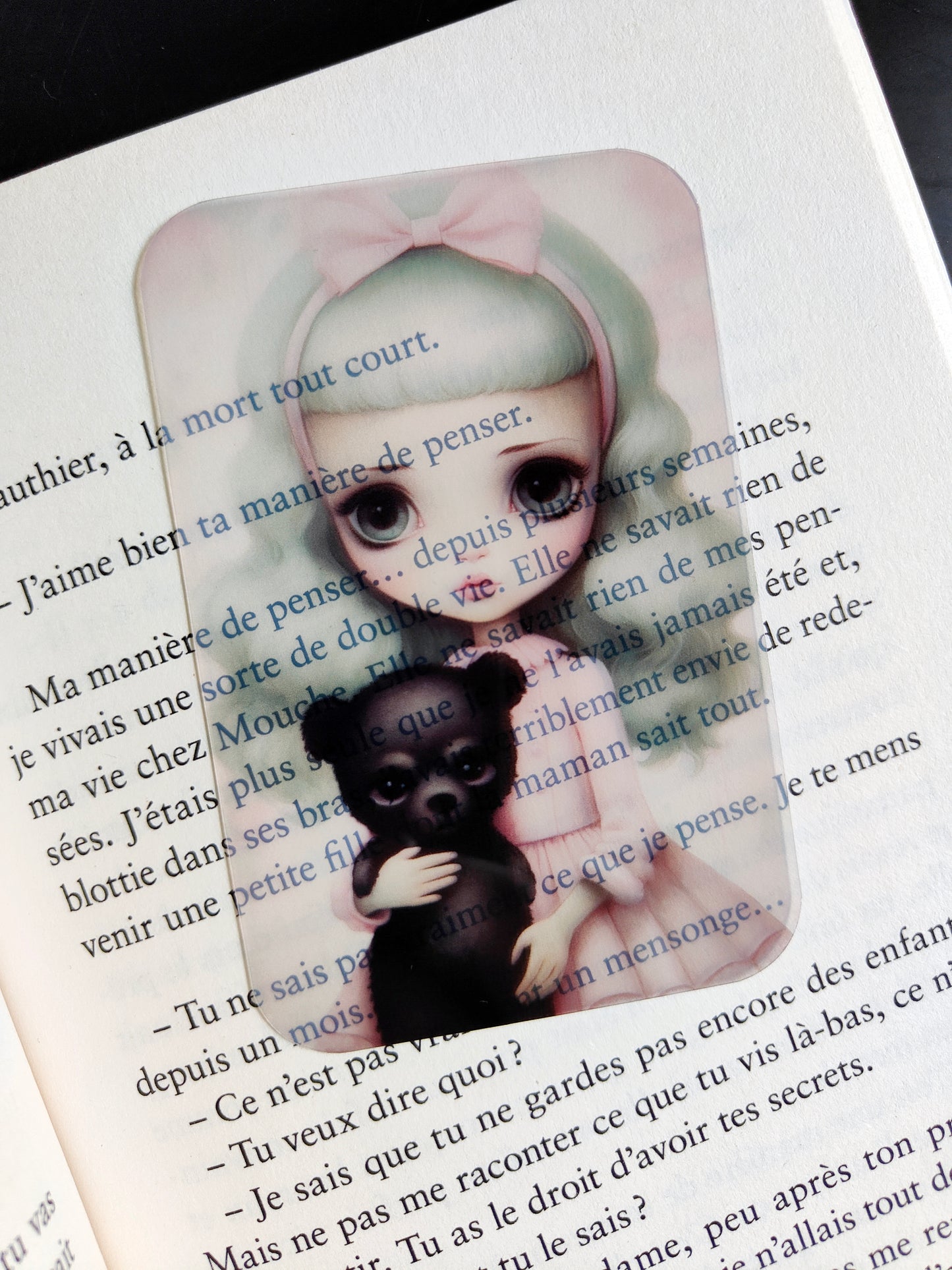 Transparent Bookmark "Creepy Girl"