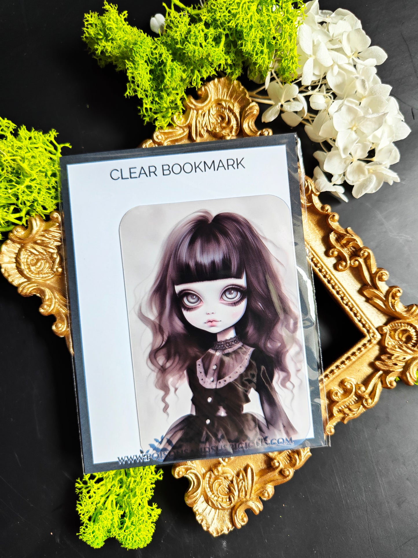 Transparent Bookmark "Creepy Girl"