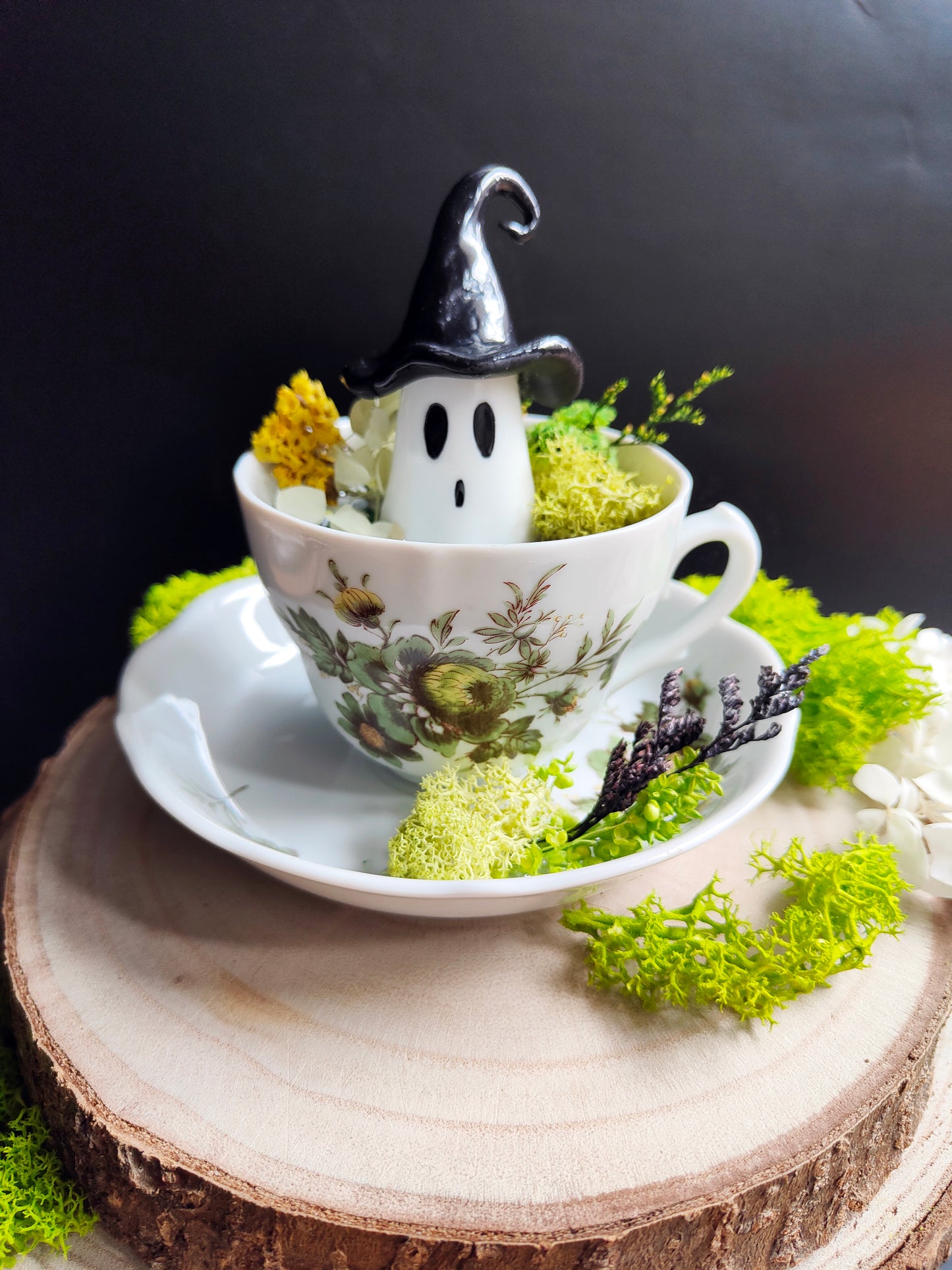 Ghost in his Vintage Cup - Witch Edition