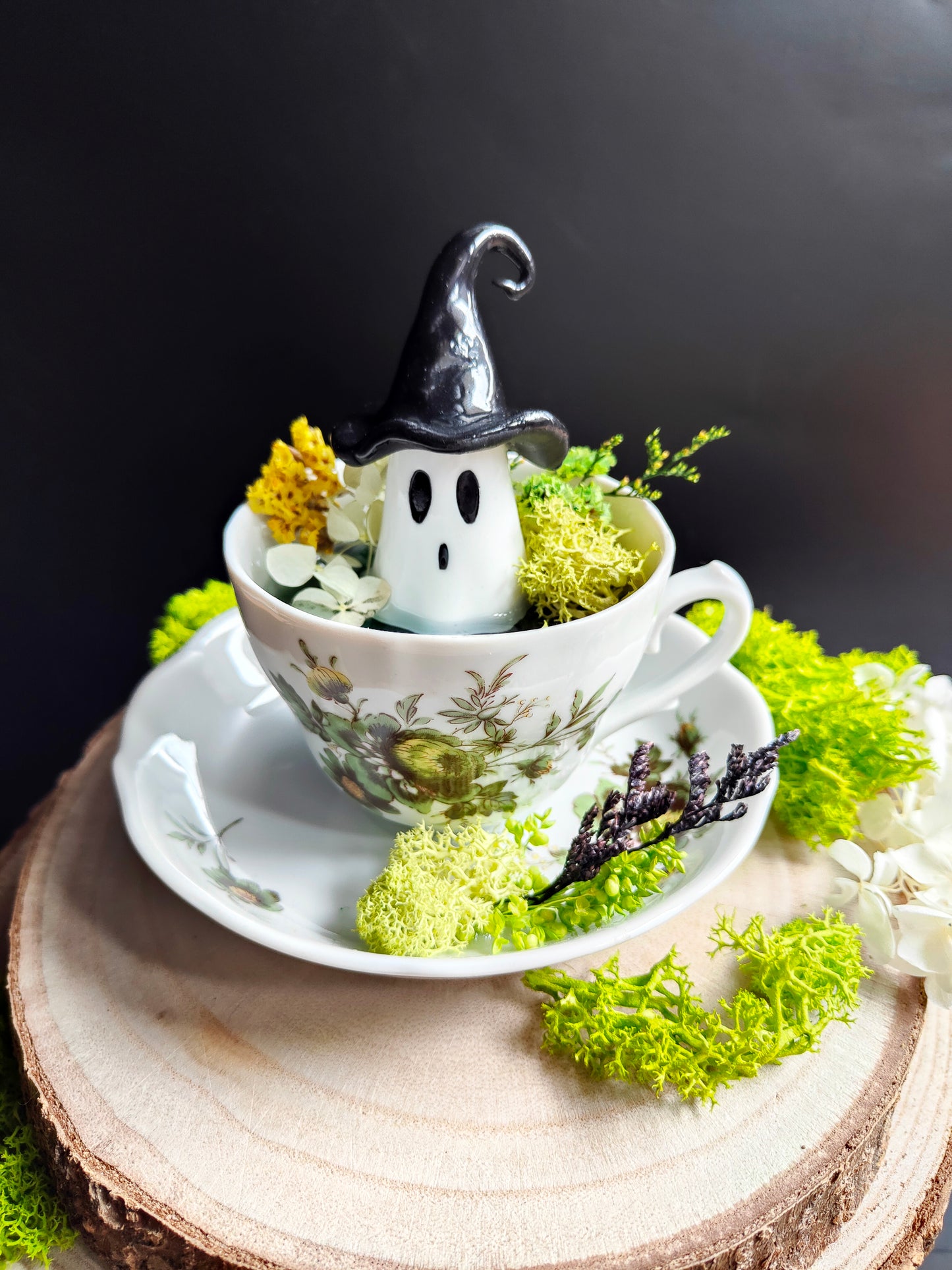 Ghost in his Vintage Cup - Witch Edition