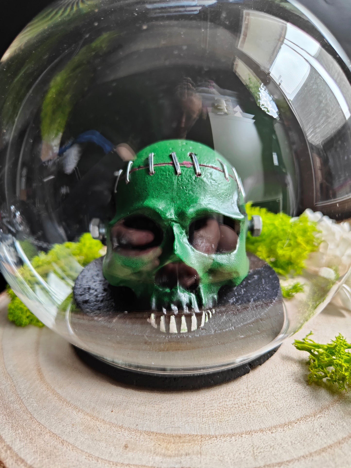 Skull Glass Globe "Cinema" Horror