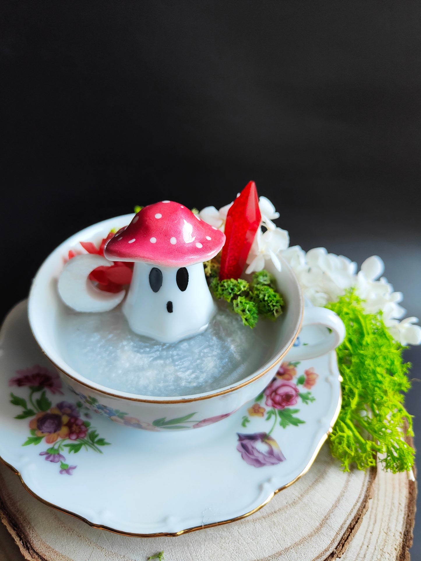 Ghost in his Vintage Cup - Mushroom Edition