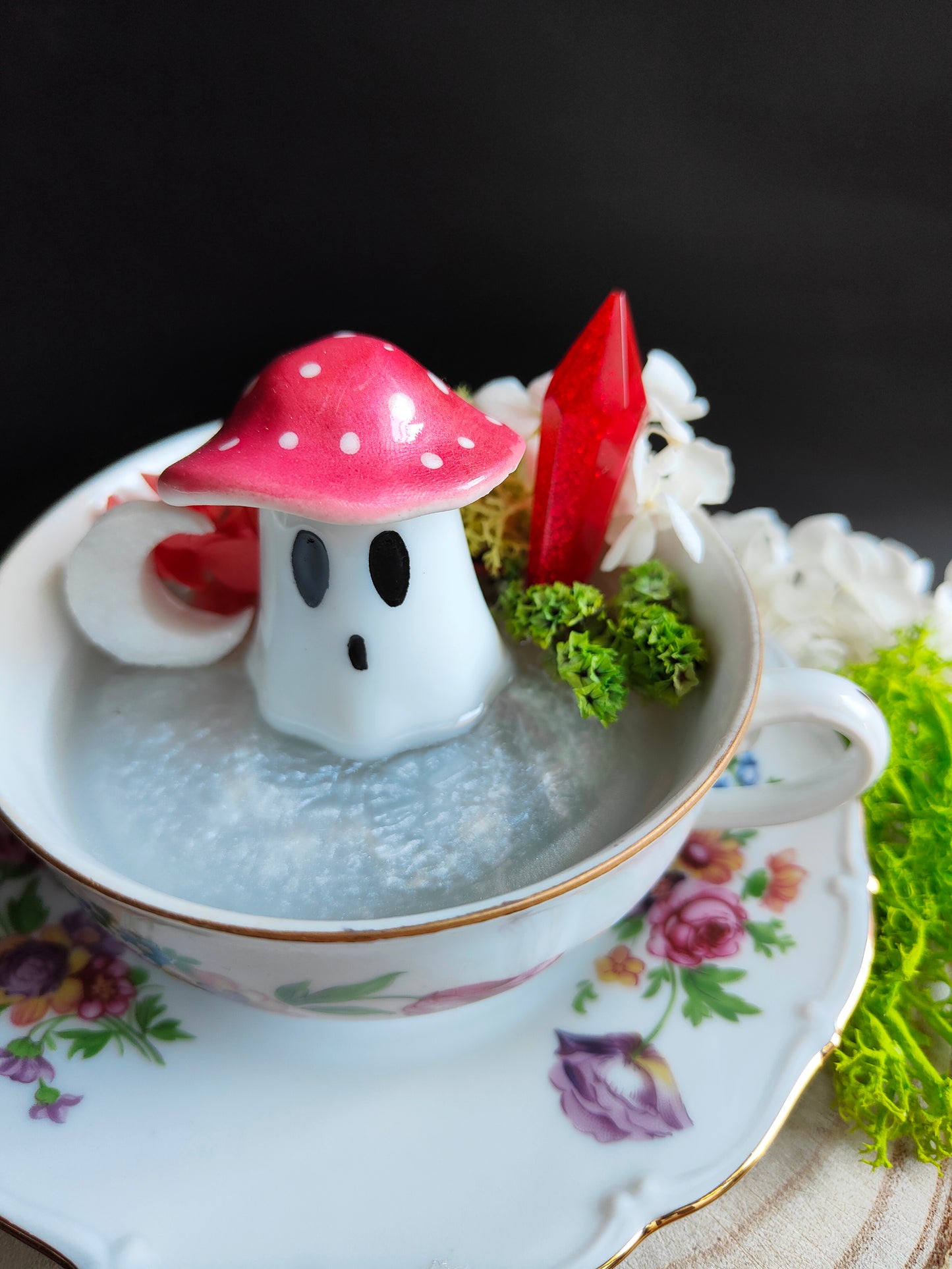 Ghost in his Vintage Cup - Mushroom Edition