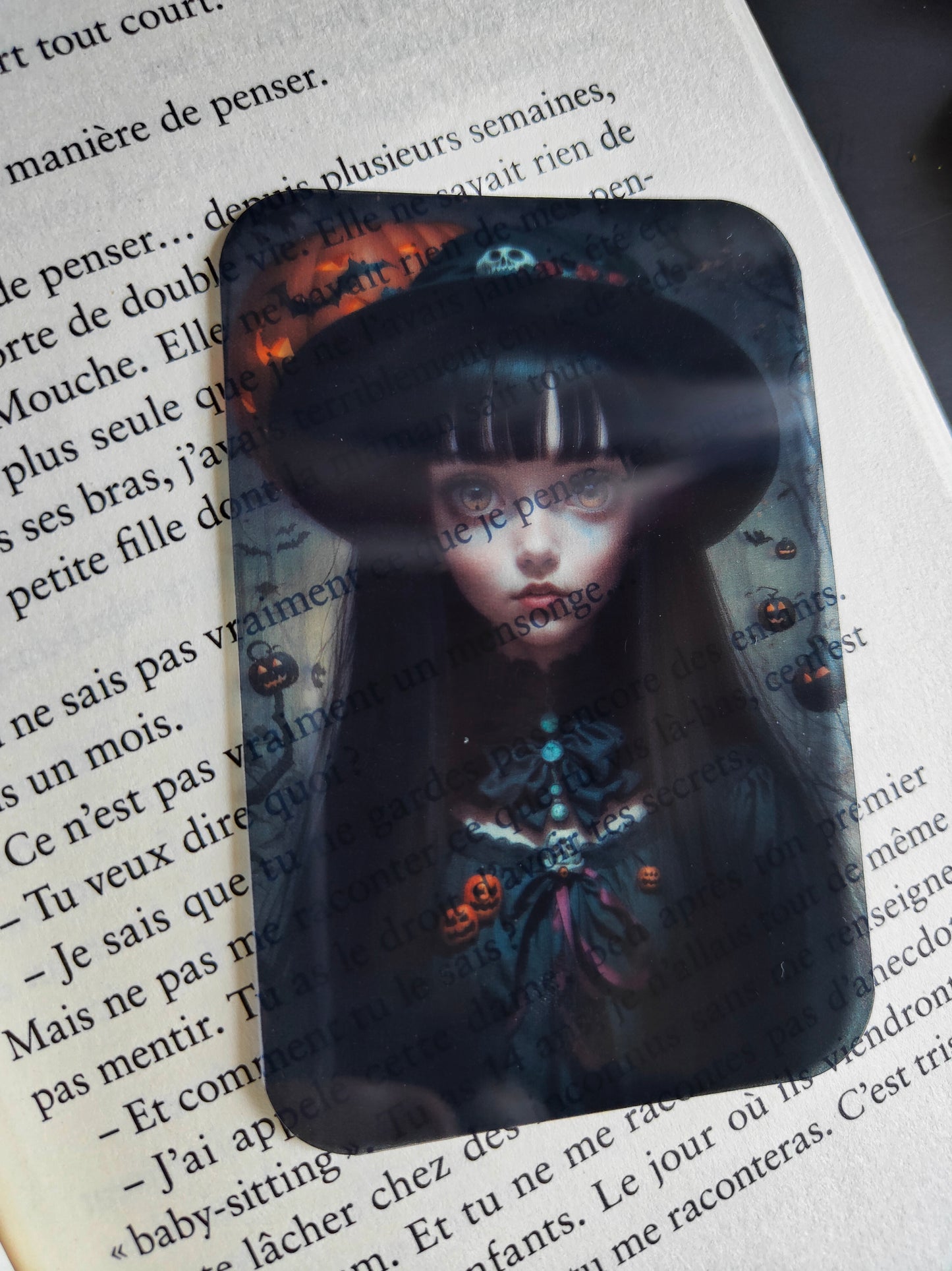 Transparent Bookmark "Spooky Girl"