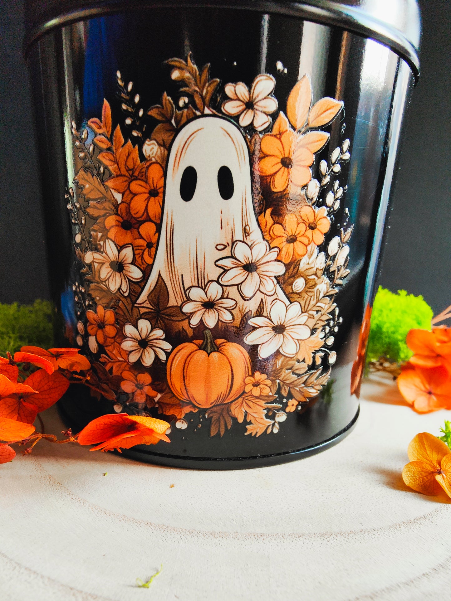 "Autumn Ghost" metal box