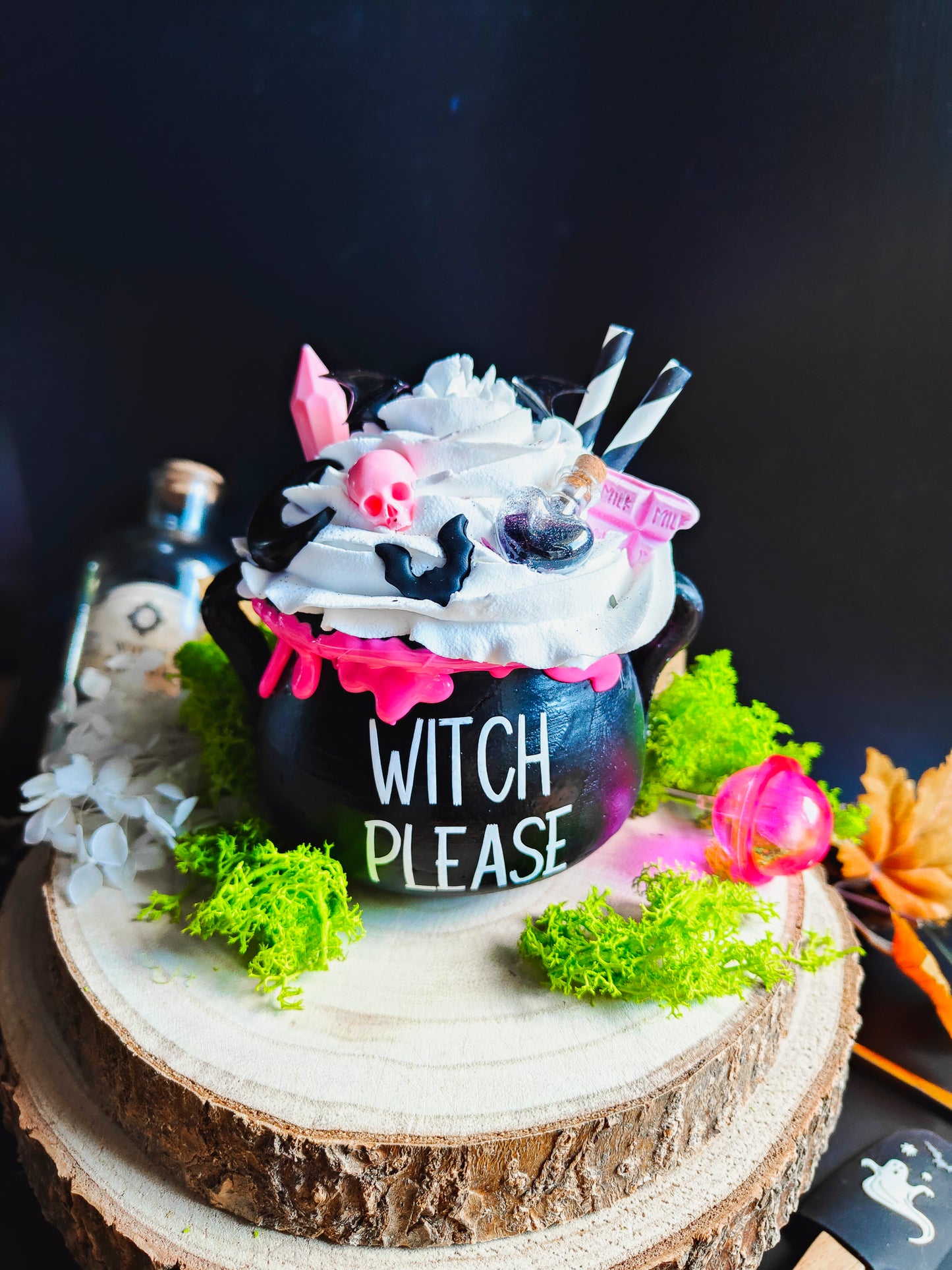 Cauldron Chantilly Cup - Halloween - Witch Please