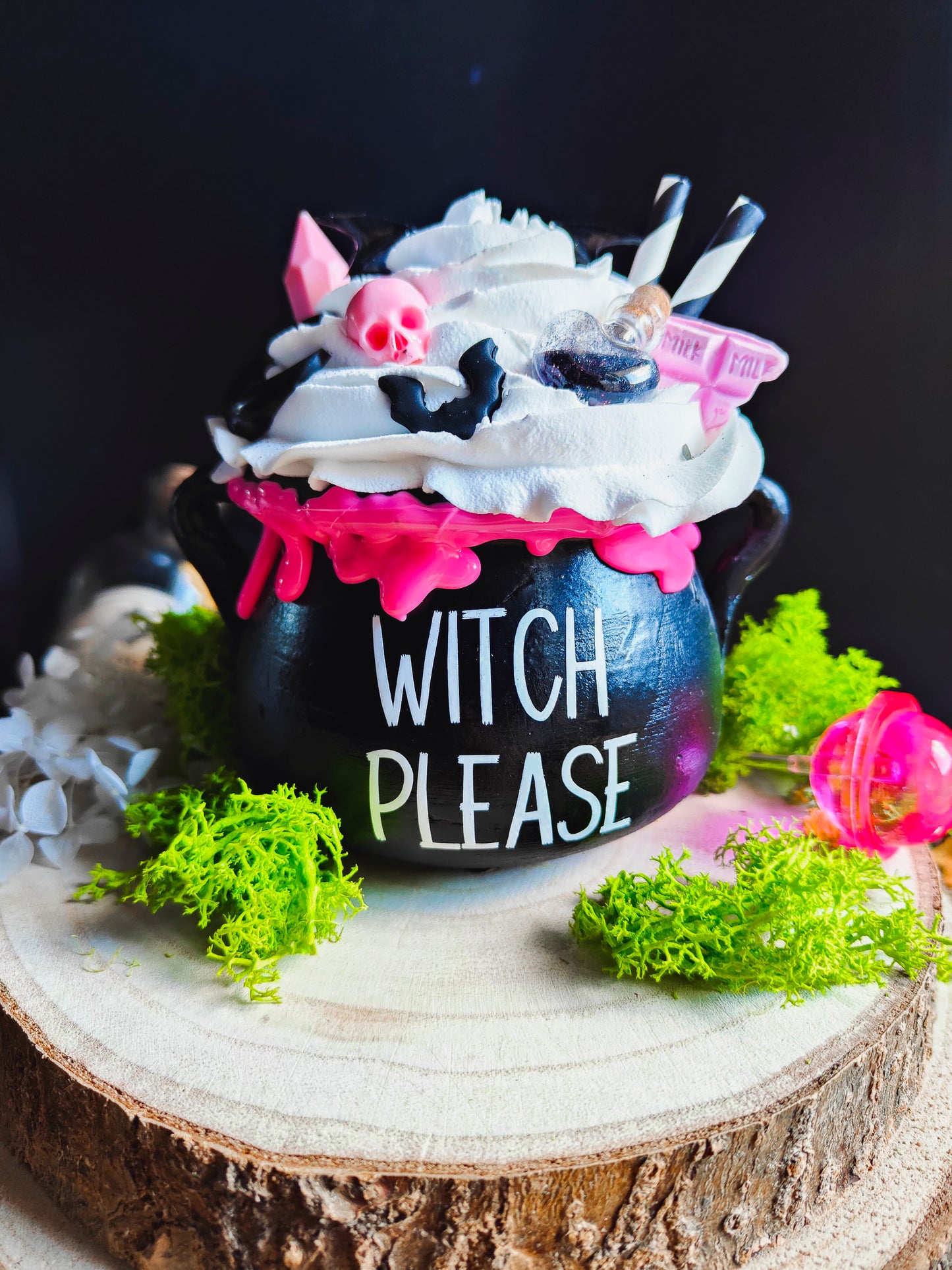 Cauldron Chantilly Cup - Halloween - Witch Please