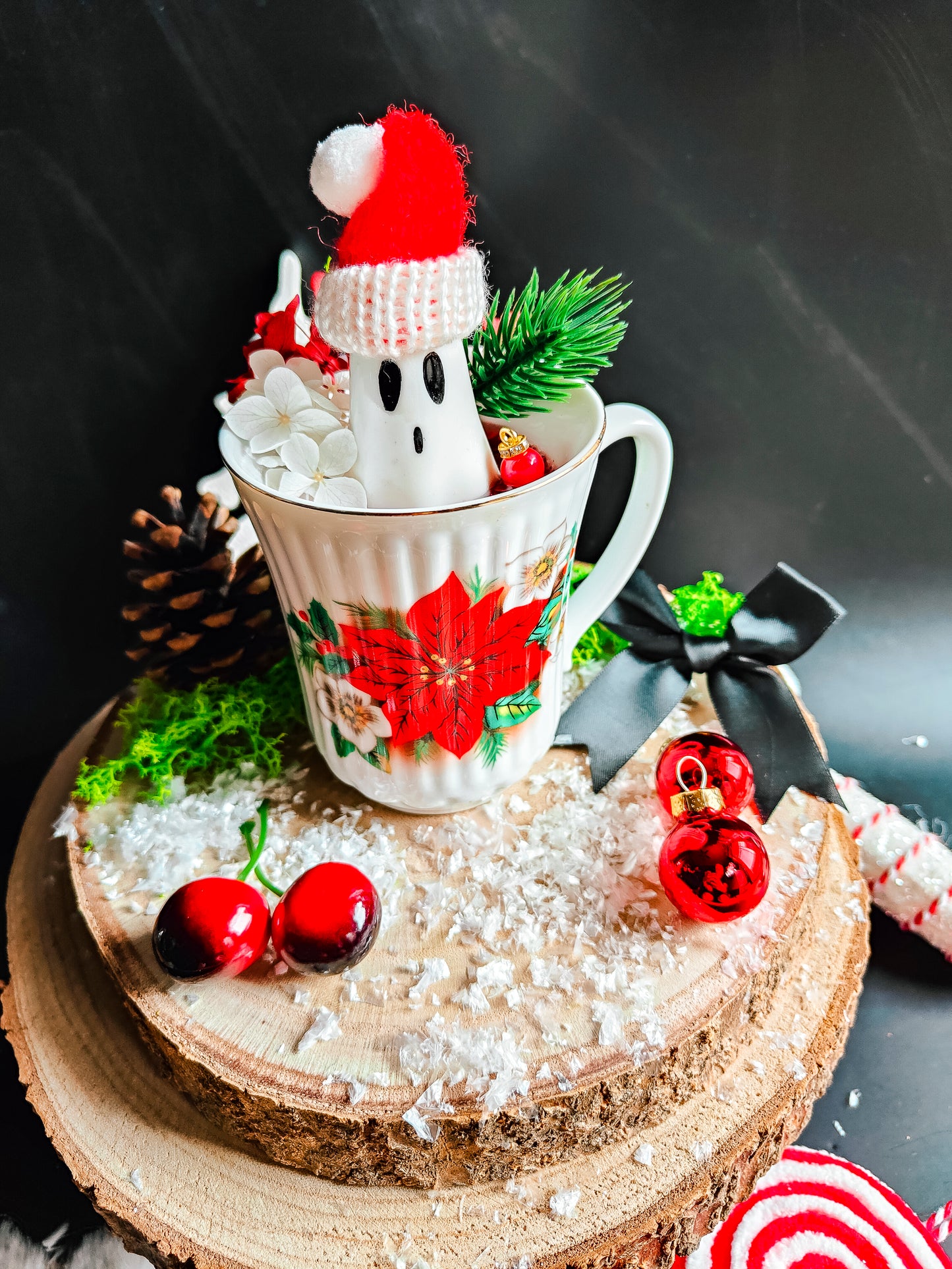 Ghost in his Vintage Mug - Christmas Edition