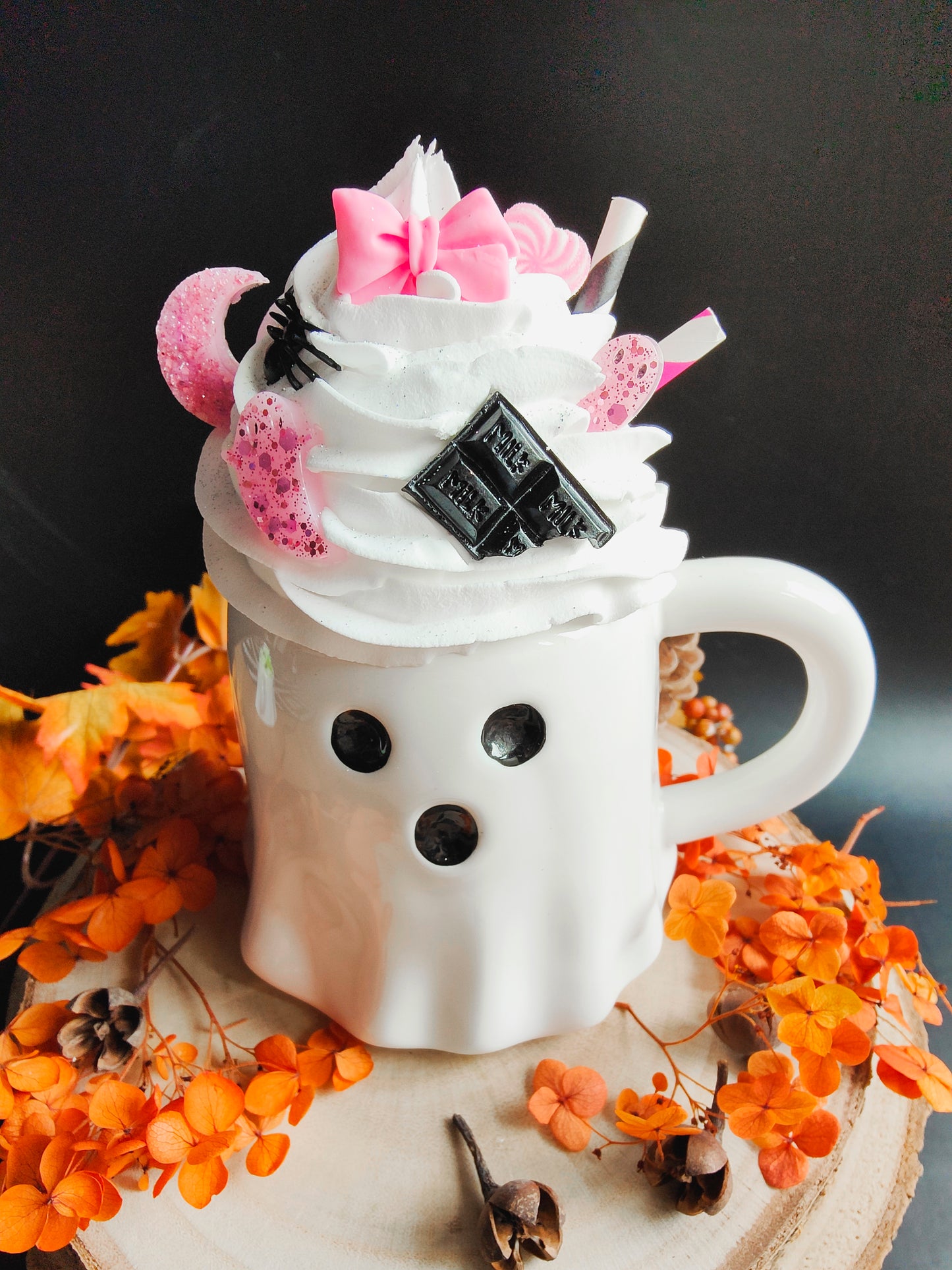 Chantilly Ghost Mug - White