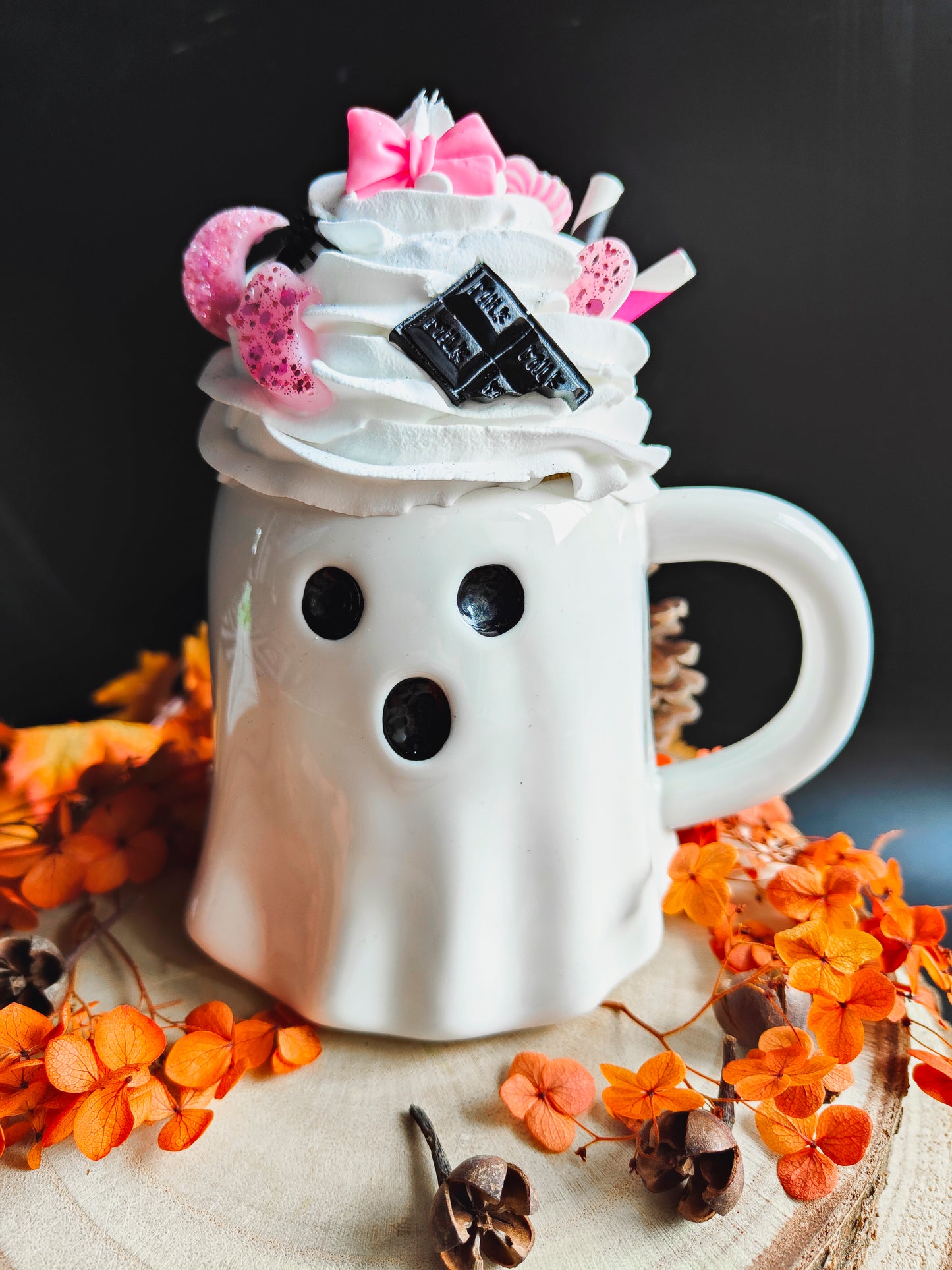 Chantilly Ghost Mug - White