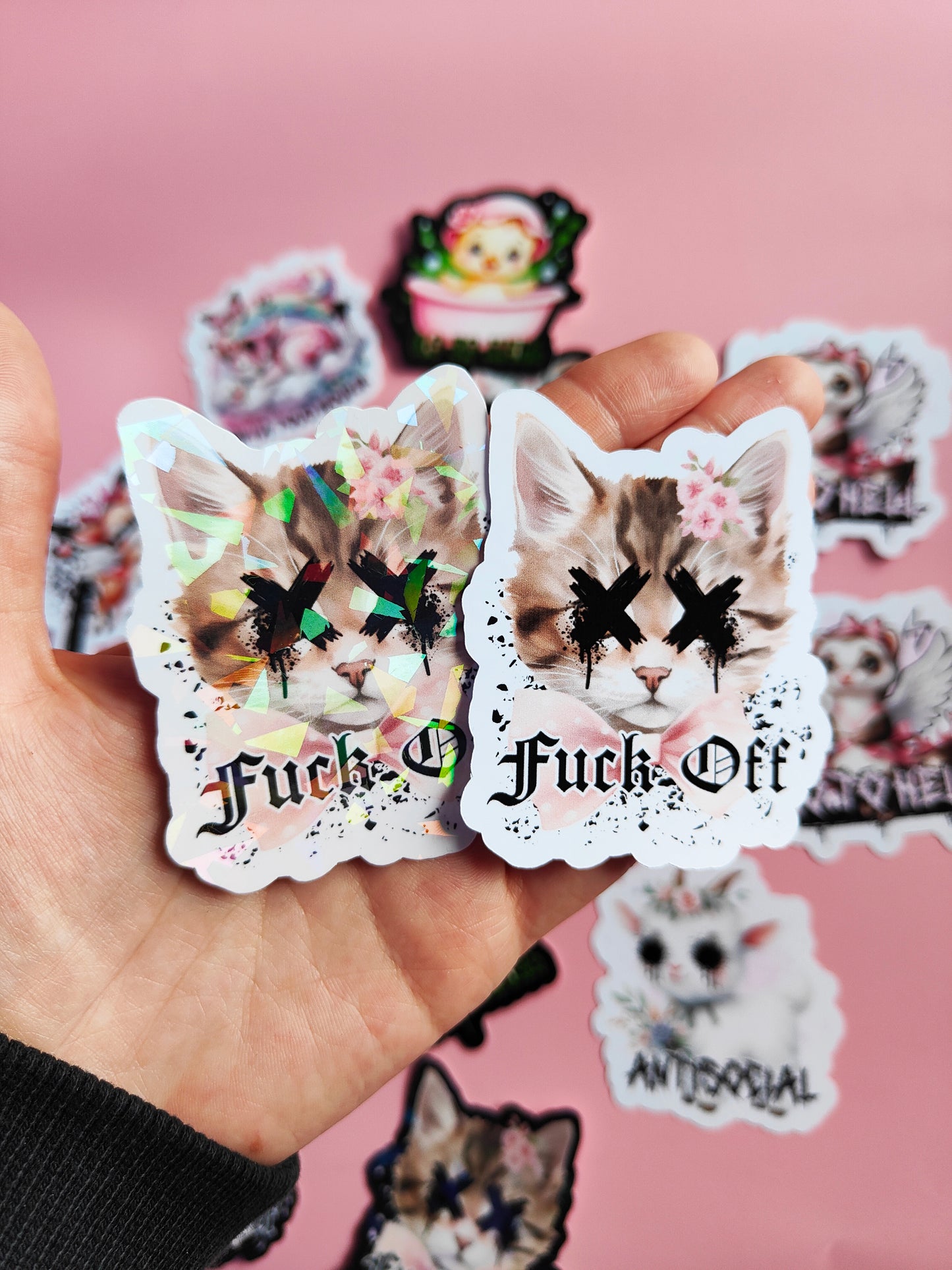 Stickers Autocollant "Fuck Off" Dark Kawaii/Humour Noir - Brillant ou Holographique