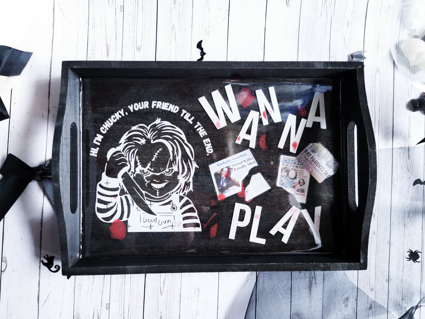 Plateau en bois noir " Wanna Play" ?