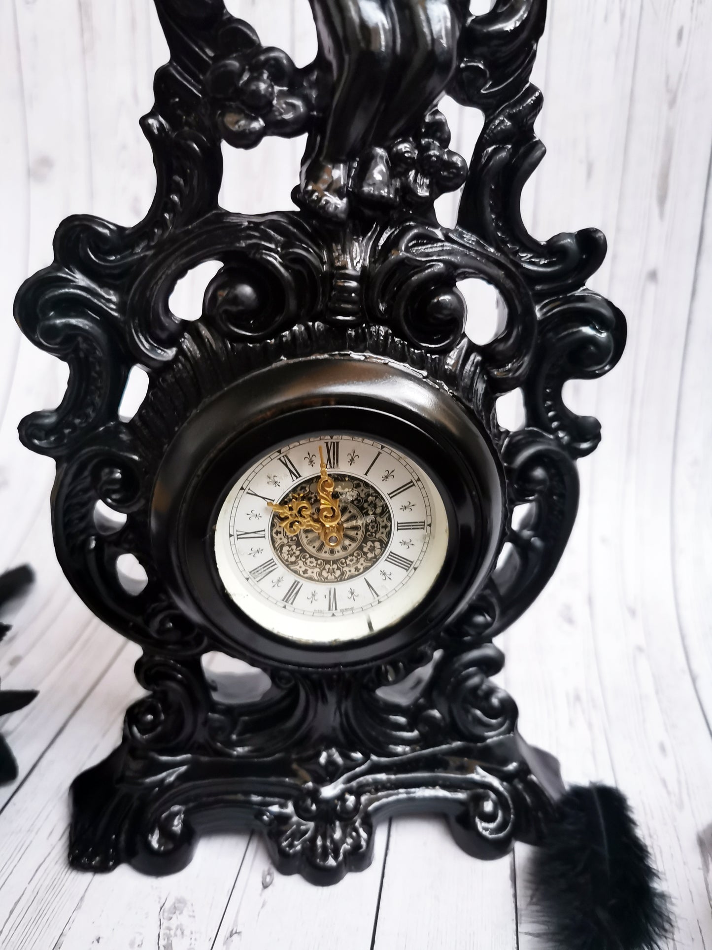 Vintage Cherub Table Clock