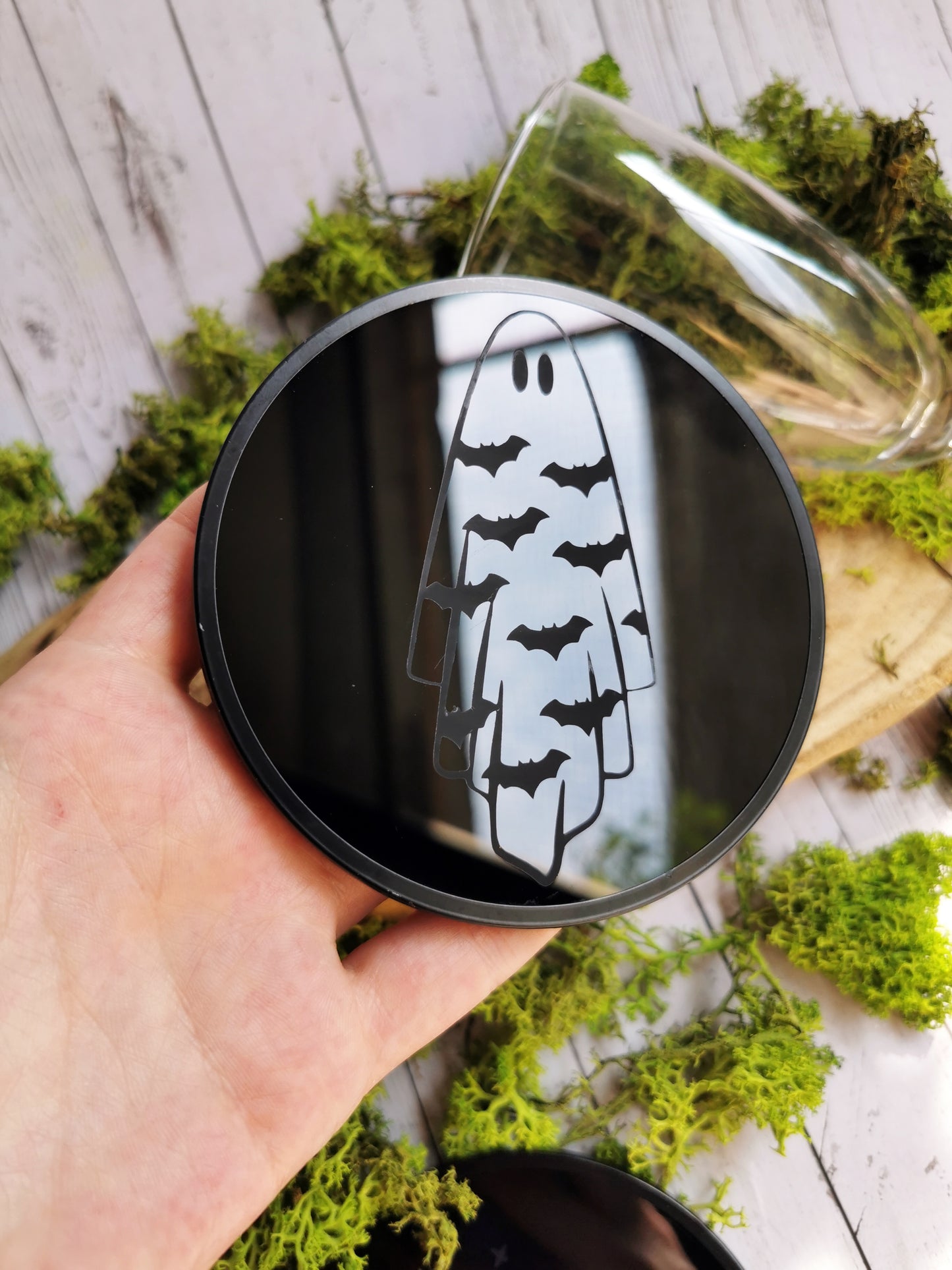 2 Sous-verres en verre noir "Fantômes"