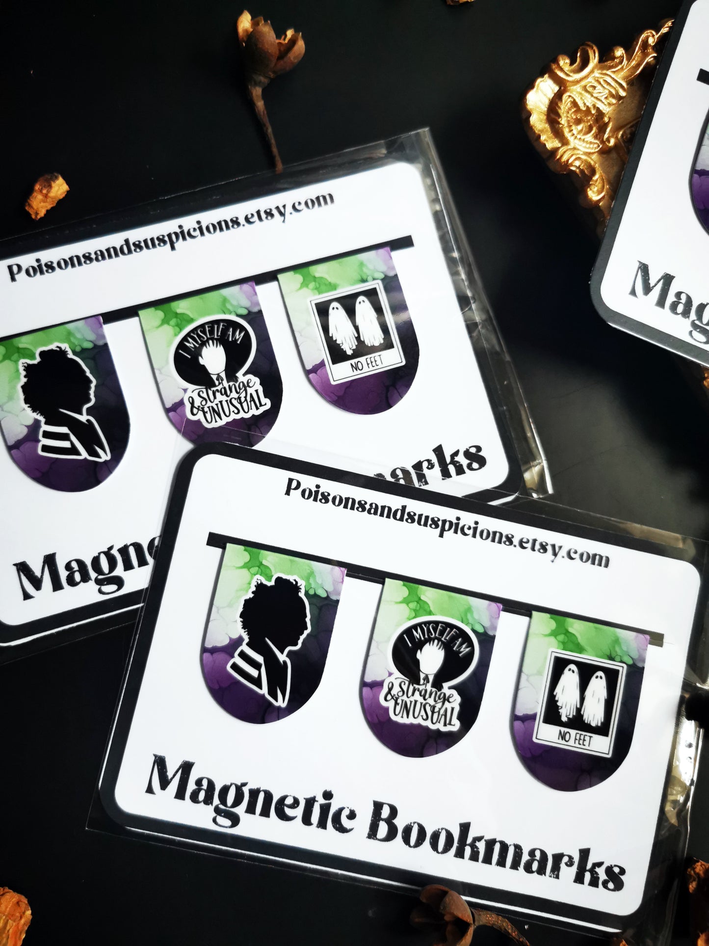 Bundle of 3 Mini Magnetic Bookmarks "Beetle juice"