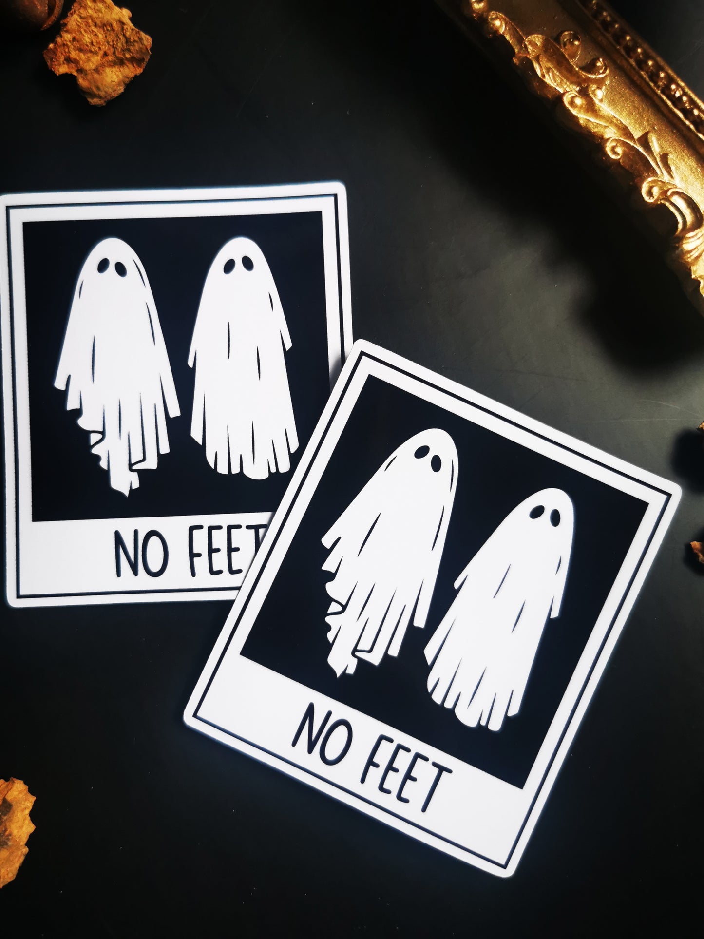 Stickers "Ghosts No Feet"