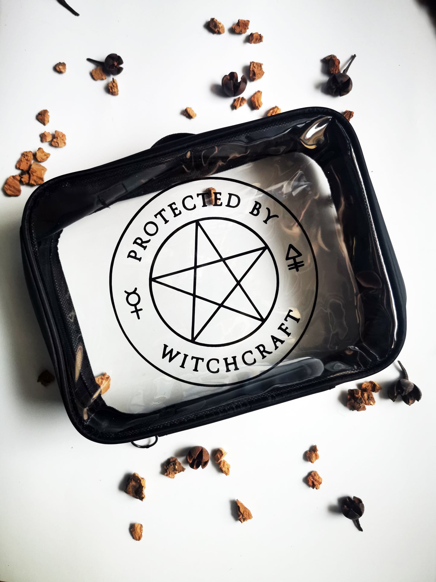 Trousse Transparente "Protected by Witchcraft"