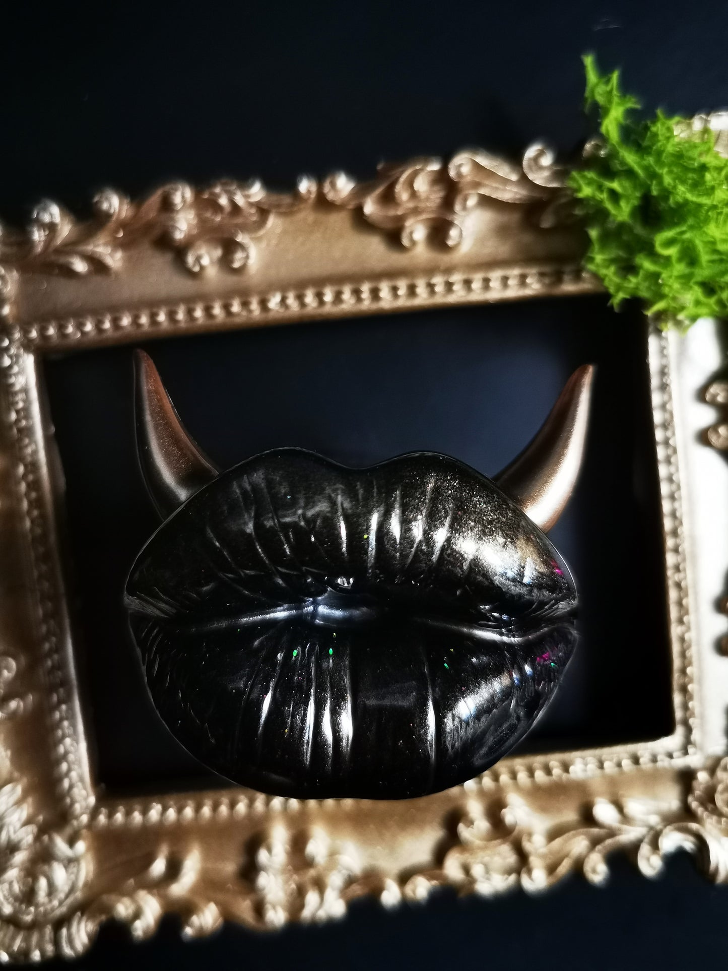 Demonic Lips Magnet (Several Colors)